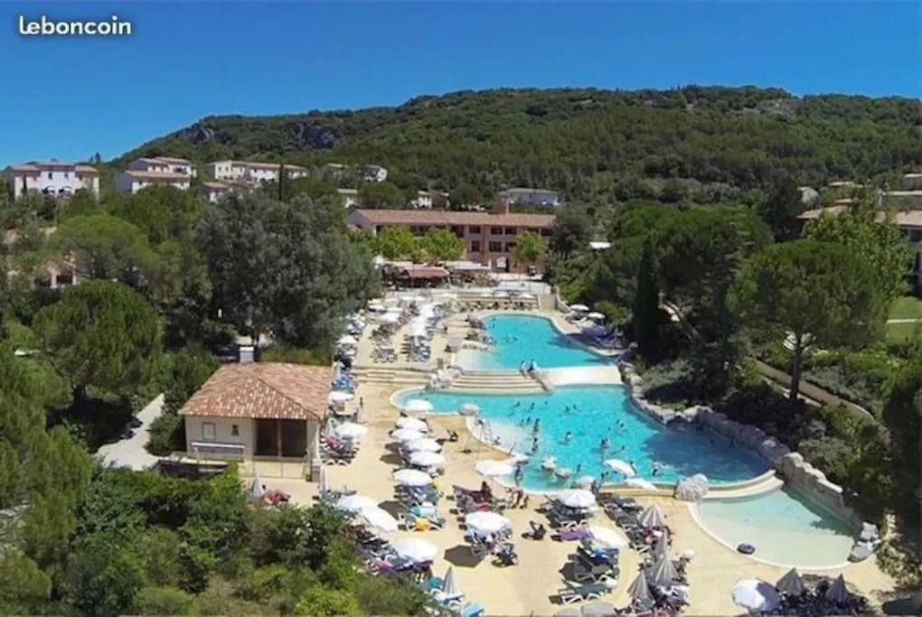 Maison Duplex - Domaine P&V Le Rouret - Proche Vallon Pont D'Arc Grospierres Holiday home